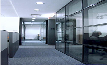 深圳辦公室裝修玻璃間隔